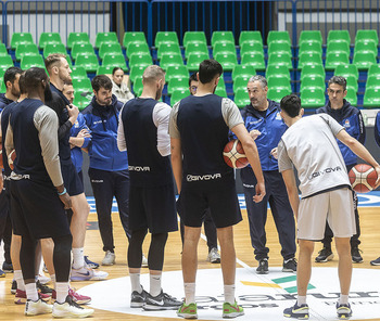 Cae Coruña y reactiva la LEB Oro