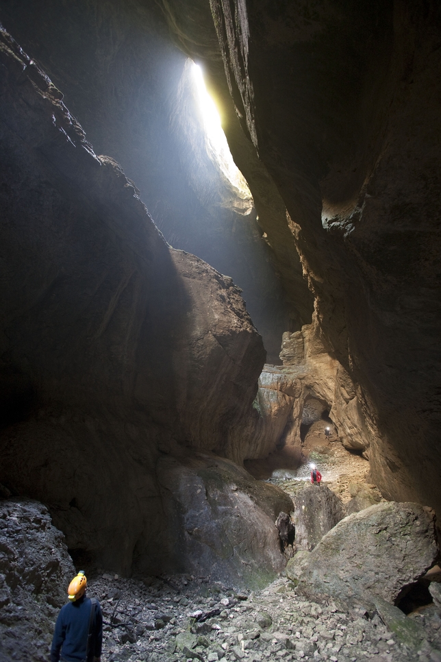 Cueva Palomera  / ÁNGEL AYALA