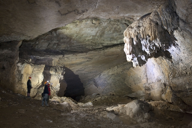 Cueva Palomera  / ÁNGEL AYALA