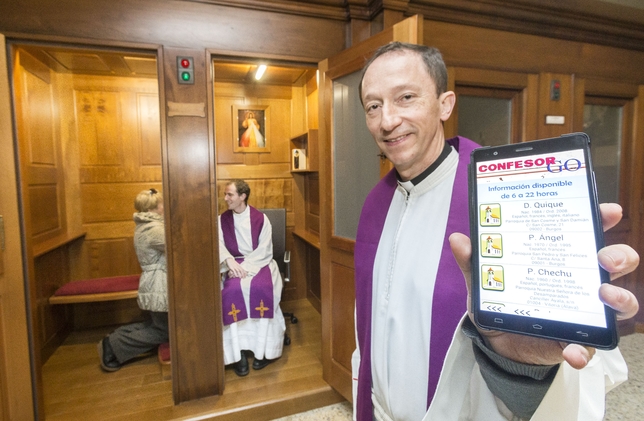 Tres sacerdotes burgaleses se han incorporado a la app Confesor Go, que ofrece información en tiempo real sobre los curas disponibles para administrar el sacramento de la confesión.