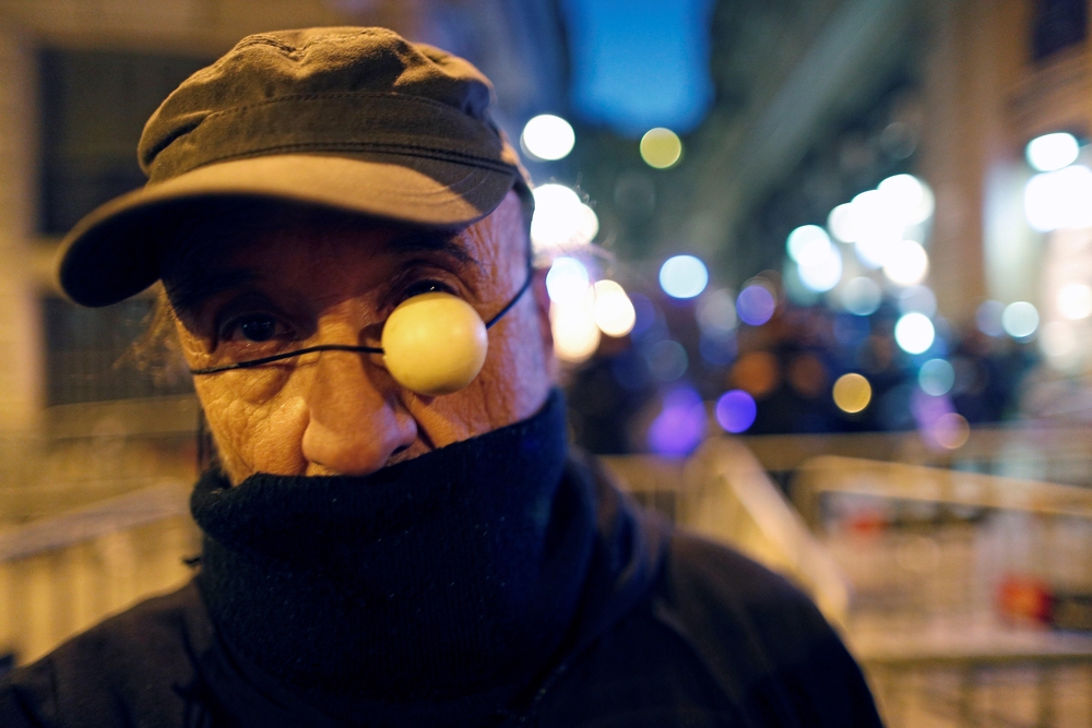 Varios miles de personas se concentran ante Jefatura de Policía de Barcelona  / ALEJANDRO GARCÍA