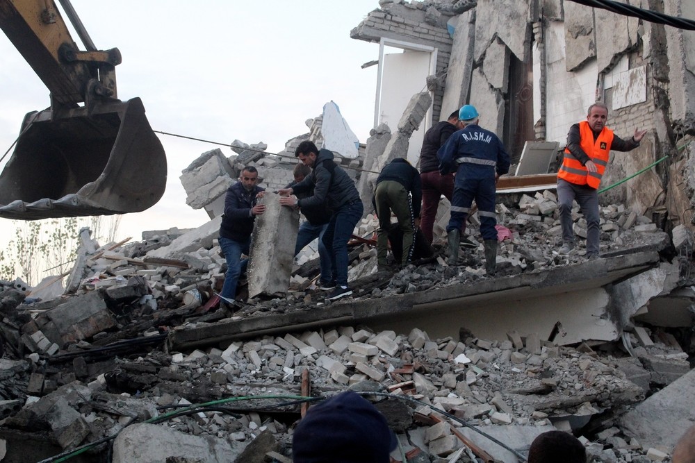 Al menos 6 muertos en el peor terremoto registrado en Albania