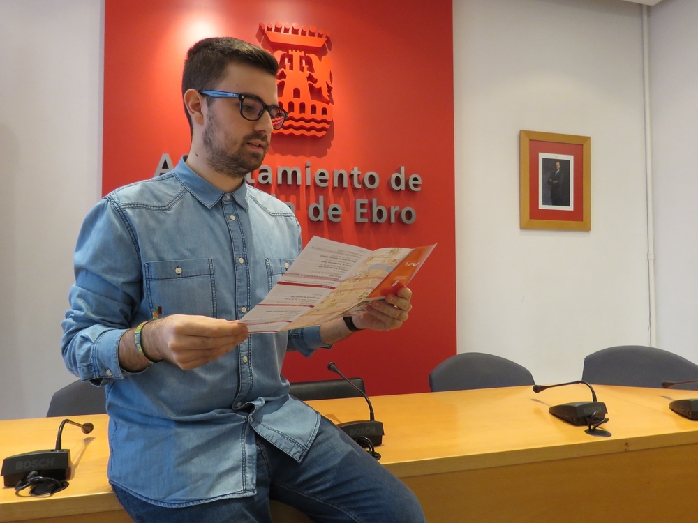 El concejal de Servicios Sociales, Pablo Gómez, defendió el gasto municipal en esta materia