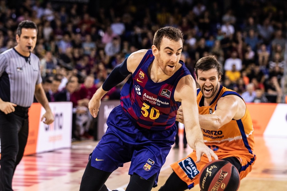 Mirotic funde la resistencia del Valencia Basket
