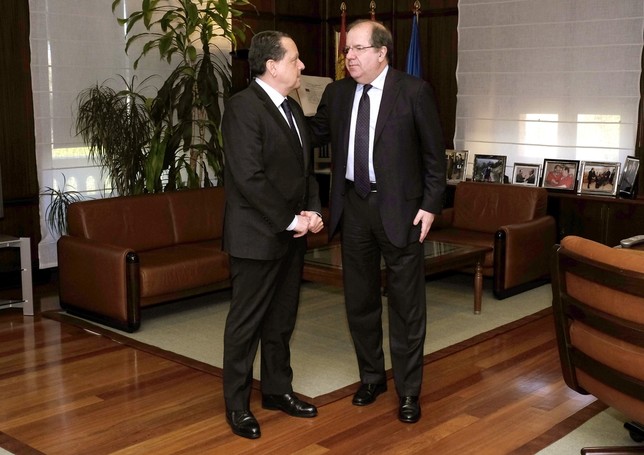 El presidente de la Junta de Castilla y León, Juan Vicente Herrera, se reúne con el presidente del Consejo de Cuentas de Castilla y León, Mario Amilivia.