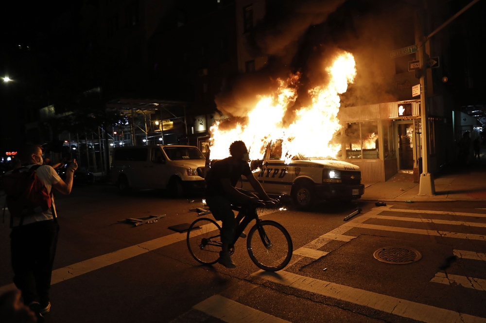 Protest in wake of George Floyd's death, in New York  / PETER FOLEY