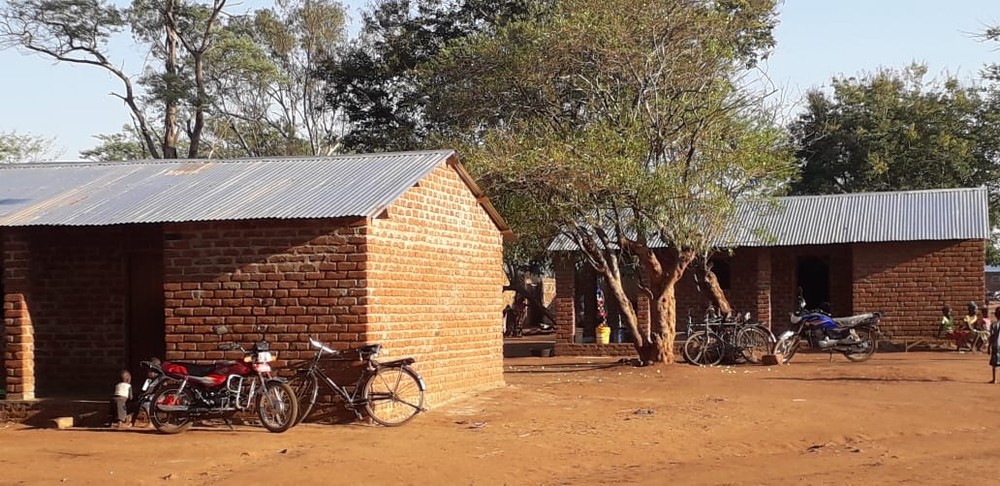 Imagen de las viviendas terminadas en el poblado de Nkondezi.