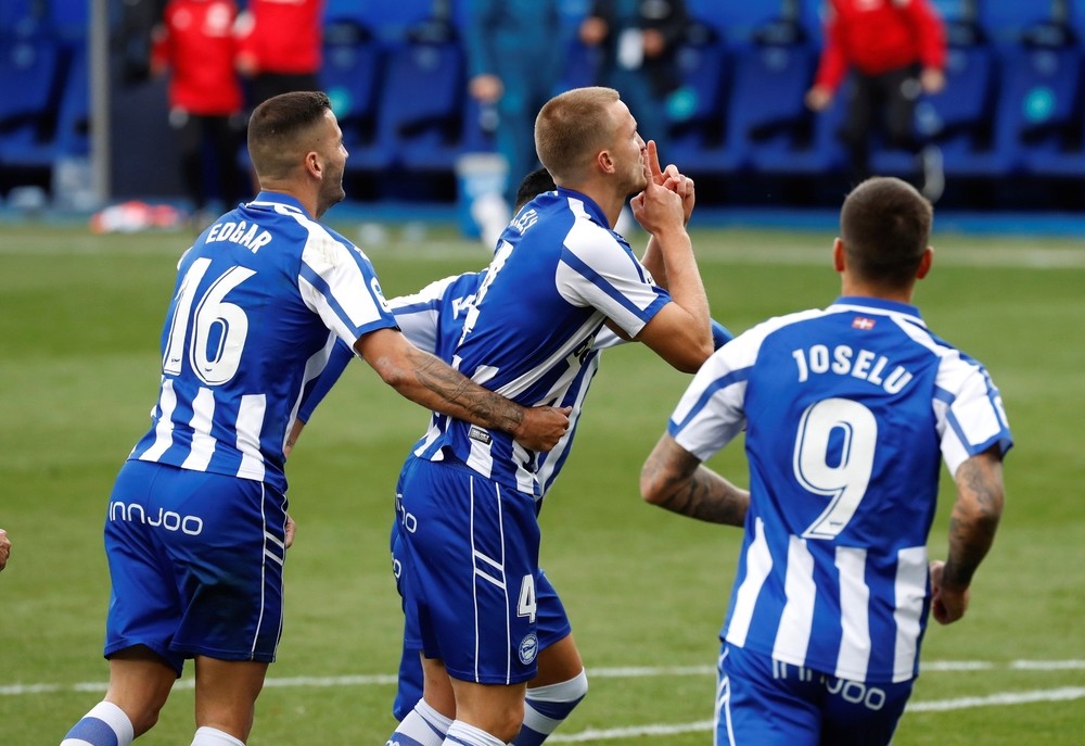 El Alavés se lleva el derbi ante un Athletic sin respuesta