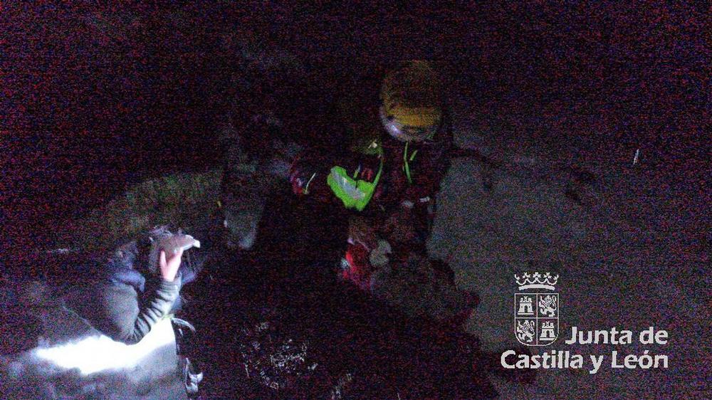 Rescatan a cinco montañeros en el Pico Mencilla
