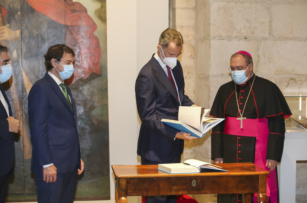 Inauguración exposición 'LUX' de las Edades del Hombre en la catedral de Burgos  / RUBÉN CACHO (ICAL)
