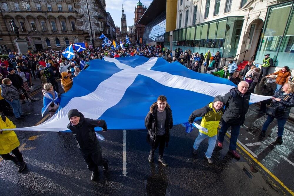 COP26 protest in Glasgow  / ROBERT PERRY