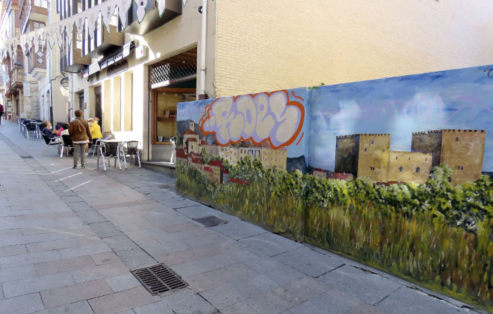 El mural del taller del Ateneo pintado en 2008 tampoco se salvó. 