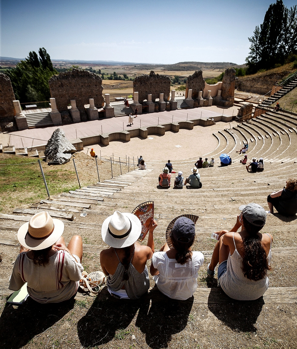 El aspecto actual del teatro de Clunia tras las restauraciones.   / CHRISTIAN CASTRILLO