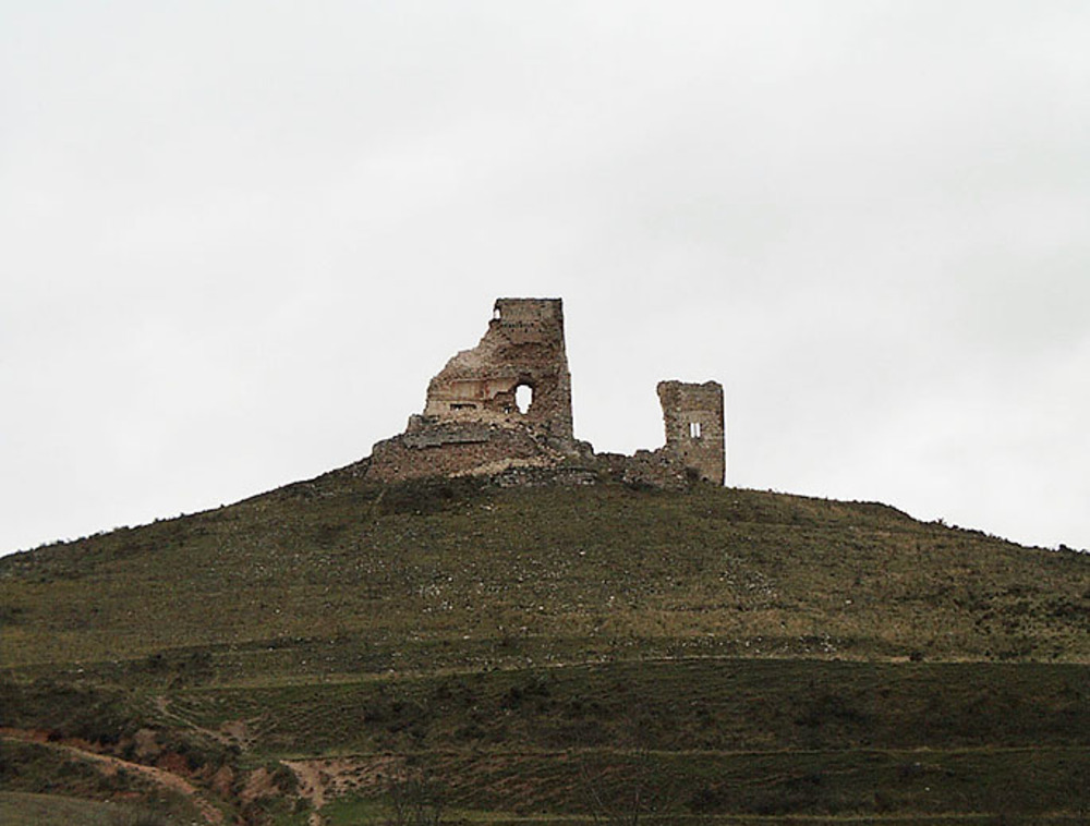 Ruinas de la fortaleza de Rojas.   / VALDIVIELSO