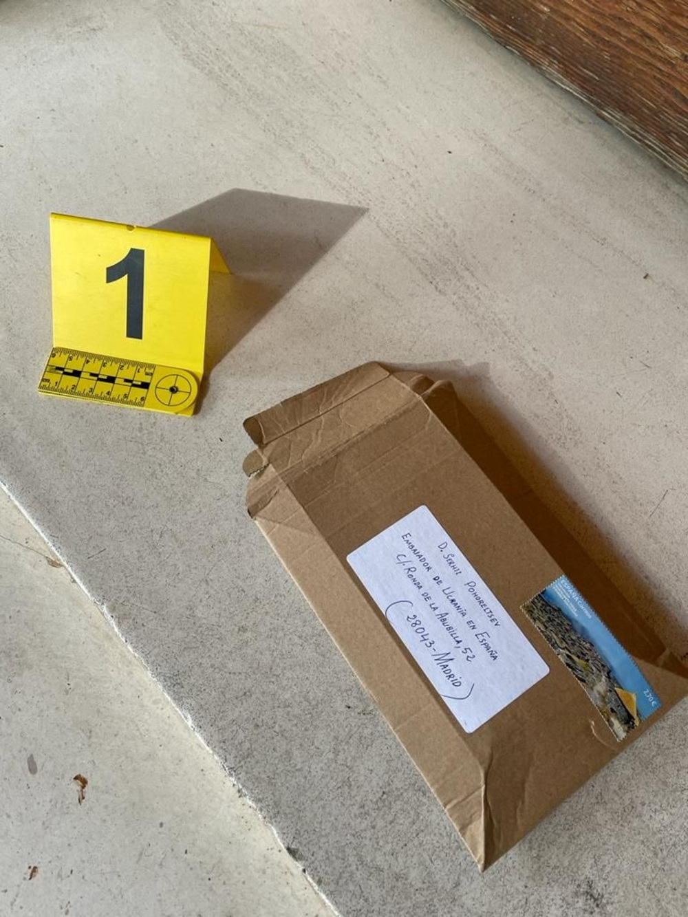 El paquete que se entregó en la Embajada de Ucrania