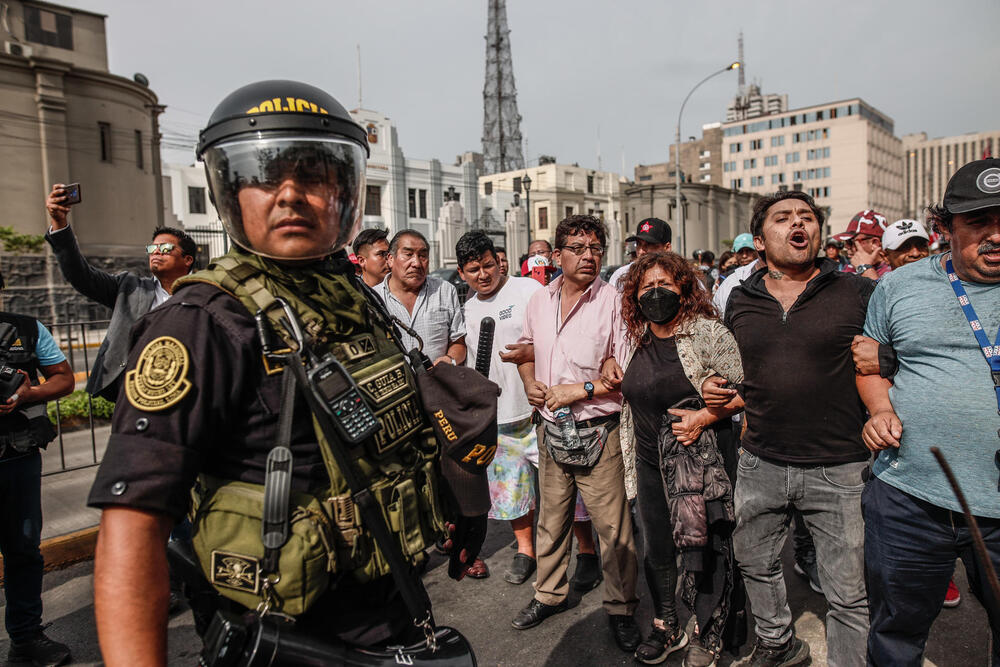 Pedro Castillo, detenido por la Policía tras ser destituido por el Congreso  / ALDAIR MEJÍA