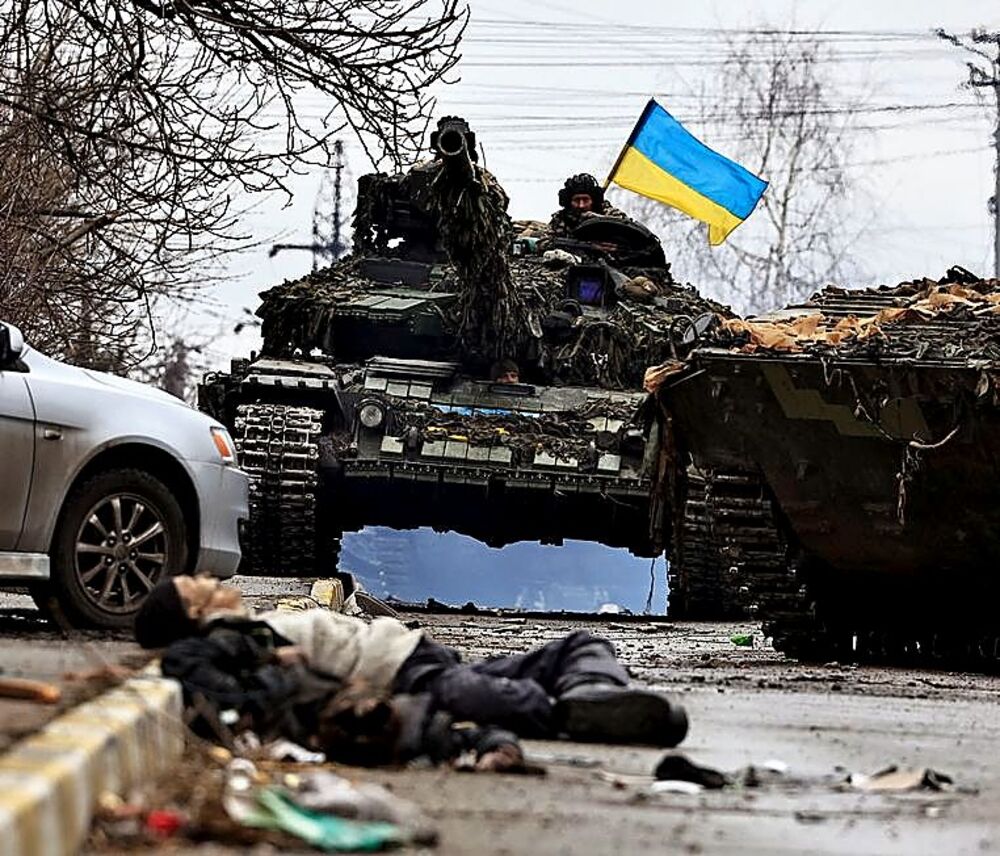 La crueldad se puede ver en las calles de cualquier ciudad ucraniana.   / ZOHRA BENSEMRA VÍA REUTERS