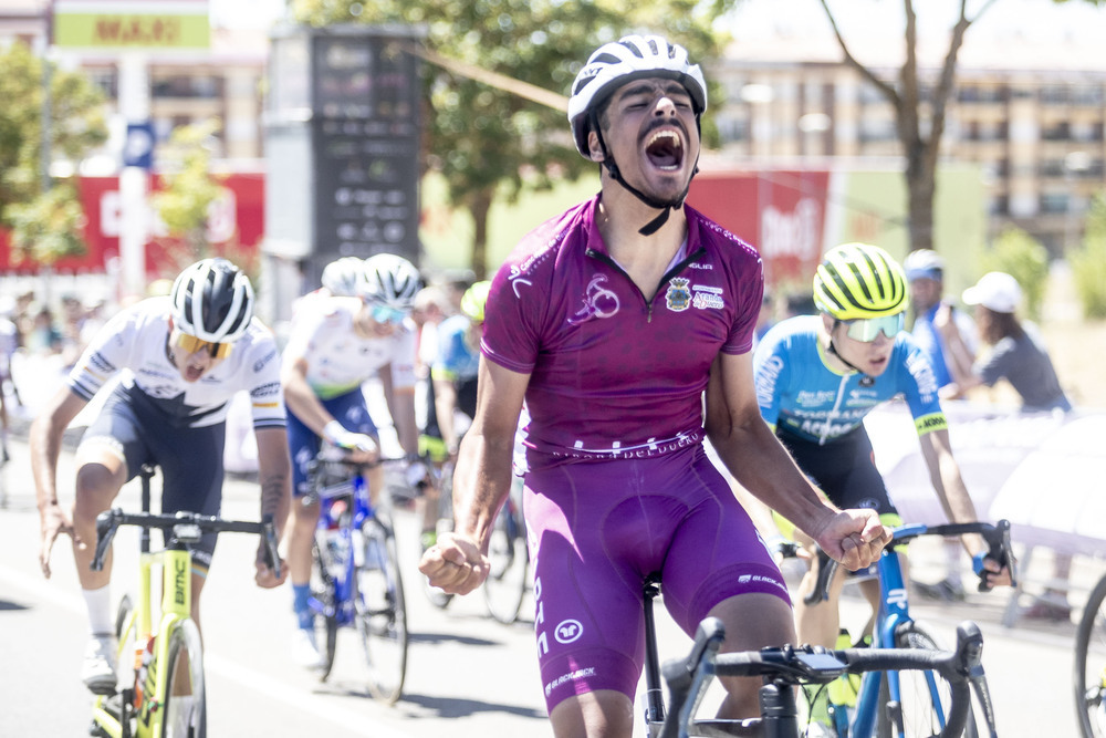 Antonio Morgado vence a VI Vuelta Junior Ciclista Ribera
