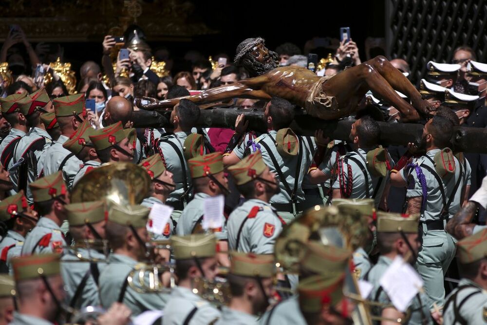 La Legión desembarca en Málaga para acompañar al Cristo de la Buena Muerte  / DANIEL PÉREZ