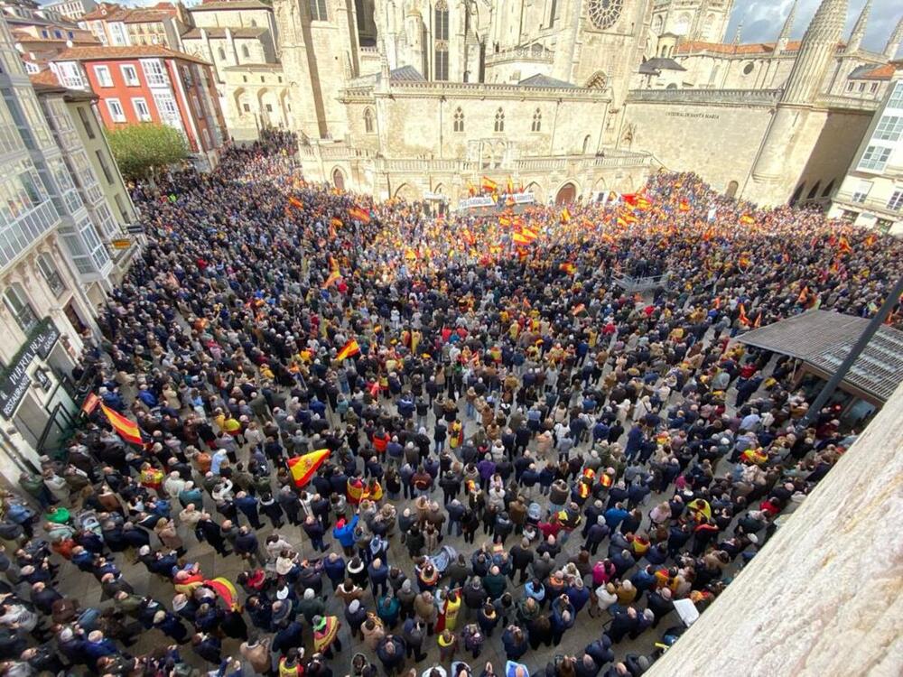 Miles de burgaleses se manifiestan contra la amnistía