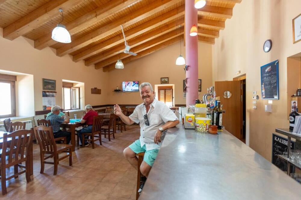 Lluvia de aspirantes a alquilar el bar de Riocavado de la Sierra gratis y con ayudas