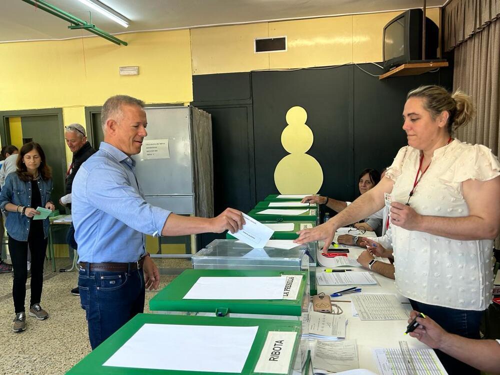 Elecciones 28-M| Ander Gil (PSOE) pide en Villasana de Mena que hablen las urnas y no las vísceras
