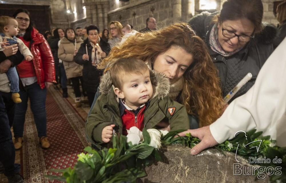 Misa de la Luz en la Real y Antigua de Gamonal.  / JESÚS J. MATÍAS