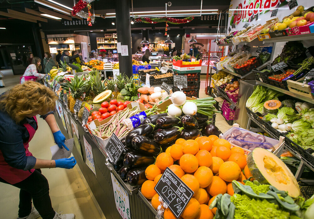 Frutas y verduras del Mercado de Abastos G9, a 21 de diciembre de 2022, en Burgos, Castilla y León (España).