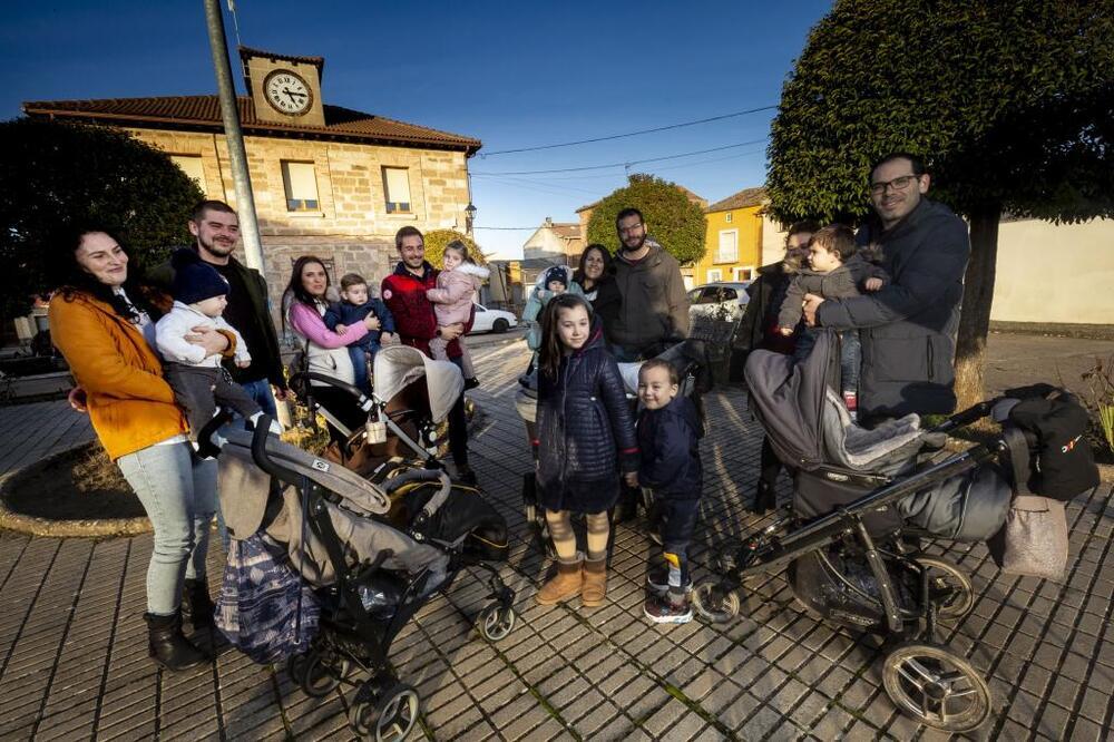 Los cheques bebé, un agradecimiento para las valientes familias del medio rural en Burgos
