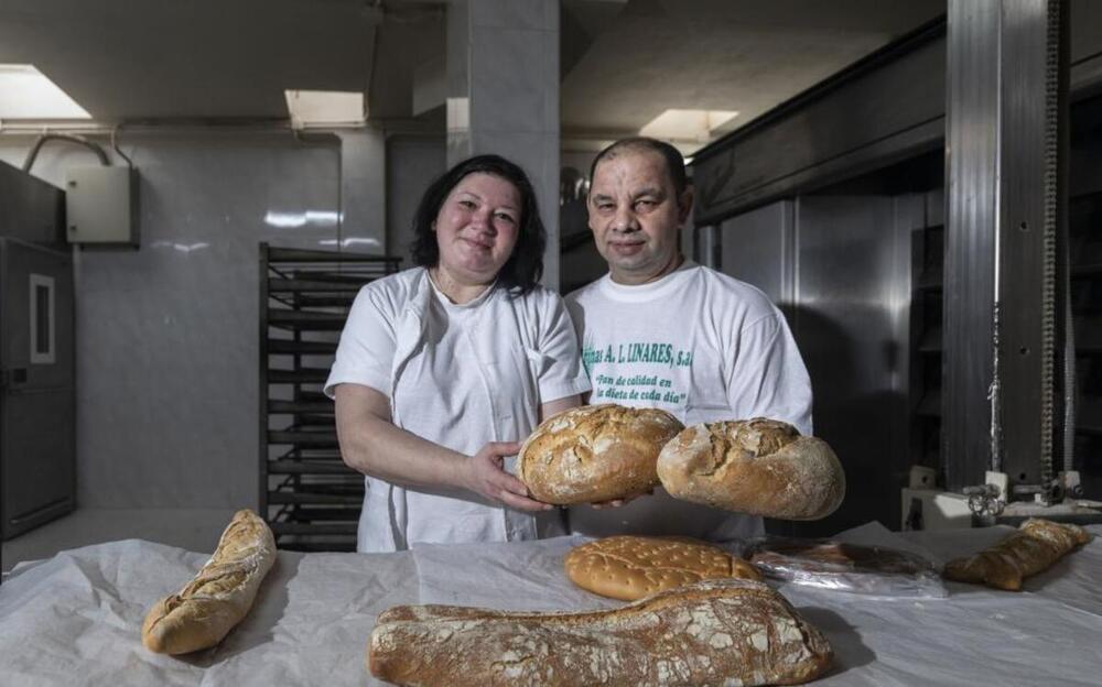 Mirela-Mariana Kris e Iosif Kris, panadería Araceli: «Habrá sorpresas y queremos elaborar productos típicos de Rumanía».