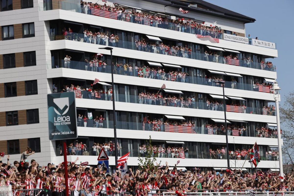 Celebración de la del Athletic Club de Bilbao por el título de la Copa del Rey  / LUIS TEJIDO