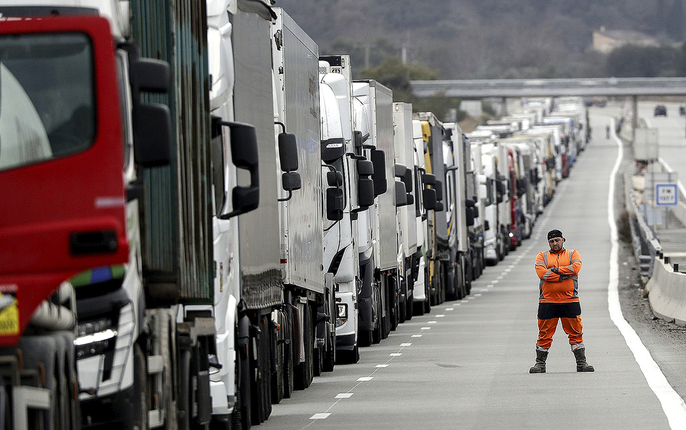 La grève agricole en France maintient en prison 150 camionneurs de Burgos