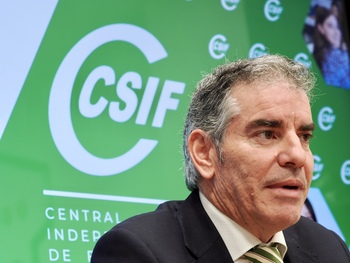 CSIF avisa de recortes de 800€ en las nóminas de la Junta