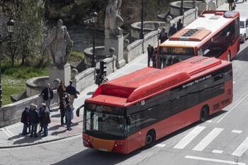 Movilidad pierde 200.000 € por no poner publicidad en buses