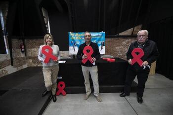 Trabas para el tratamiento anti-sida a personas sin papeles