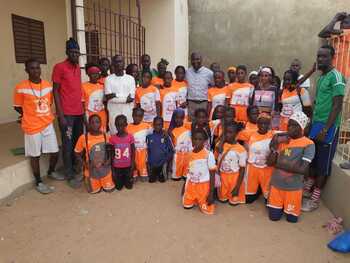 África Camina lucha en Senegal por la formación de las niñas