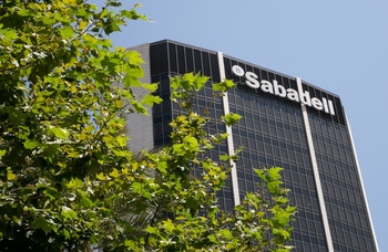 El Sabadell planea cerrar este año 320 oficinas