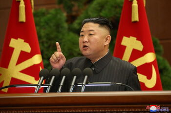 Corea del Norte reconoce una grave crisis por la COVID-19
