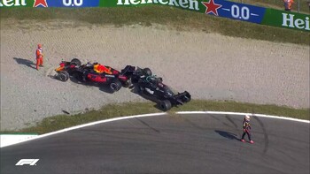 Verstappen, sancionado para Sochi por su choque con Hamilton