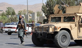 Estado Islámico confirma su ruptura con los talibanes