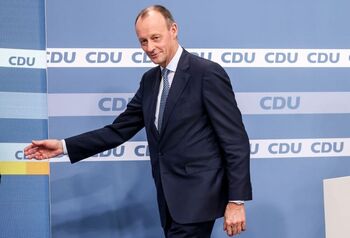 Merz, nuevo líder de una CDU que se despide de Merkel