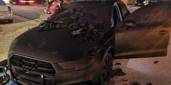 Los vehículos quemados en San Mamés salen del 'infierno'