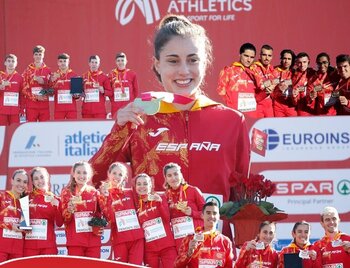 España se cuelga cinco medallas en el Europeo de campo a través