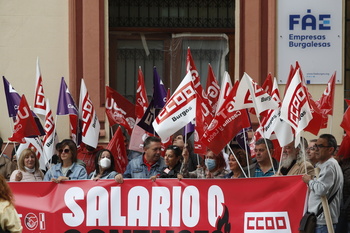 Los sindicatos exigen subir los salarios conforme al IPC