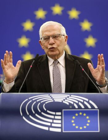 Borrell anuncia en Kiev 500 millones más para armar a Ucrania