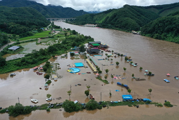 Las fuertes lluvias en Corea del Sur dejan al menos 11 muertos