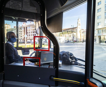 Los buses a las barracas costarán 16.000 euros en horas extras