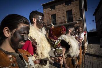Hacinas y Mecerreyes retoman su ancestral Carnaval