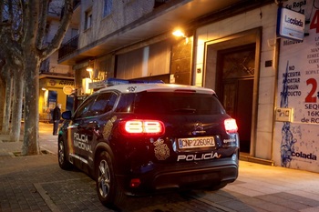 Heridos tres jóvenes por arma blanca en un piso en Salamanca
