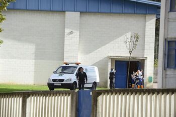 Muere un alumno tras caerse un muro de un instituto de Ourense